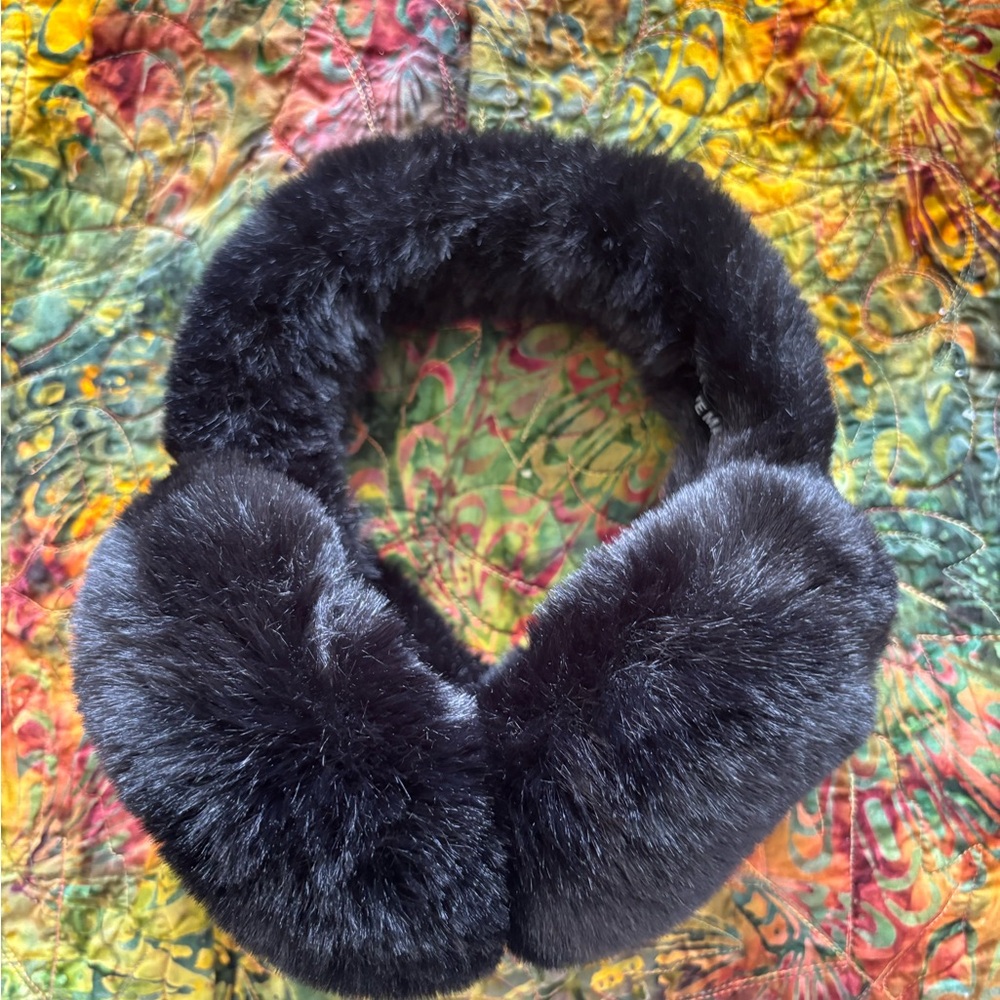 Steve Madden Black Faux Fur Earmuffs Winter Cold Weather Ear Warmers